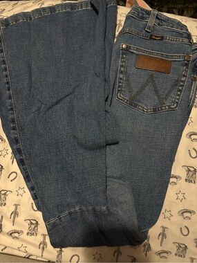 Wrangler Medium Blue bell bottom Jeans